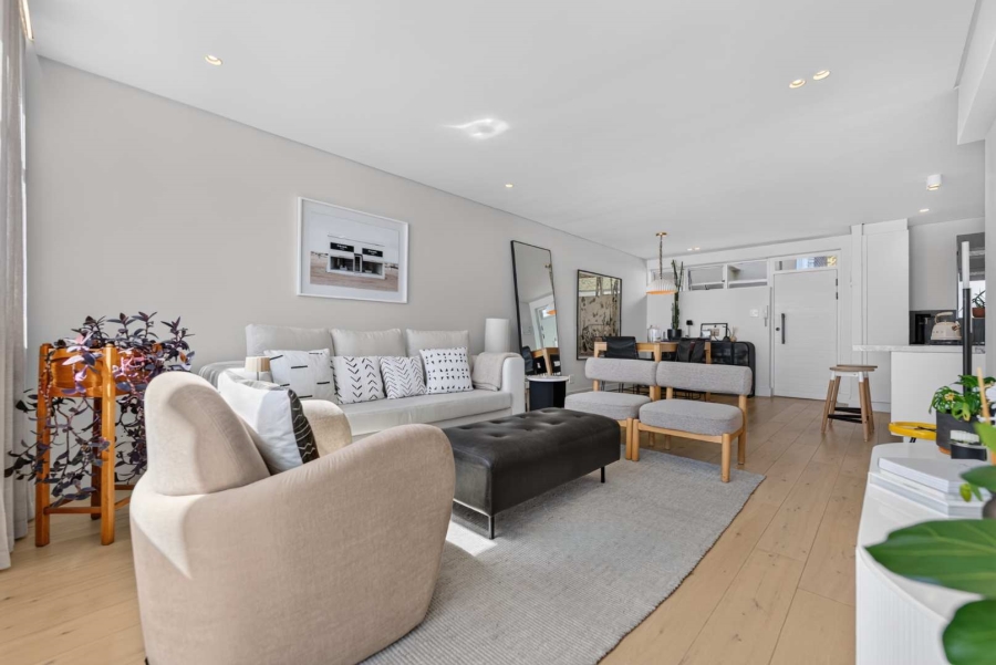 1 Bedroom Property for Sale in Sea Point Western Cape